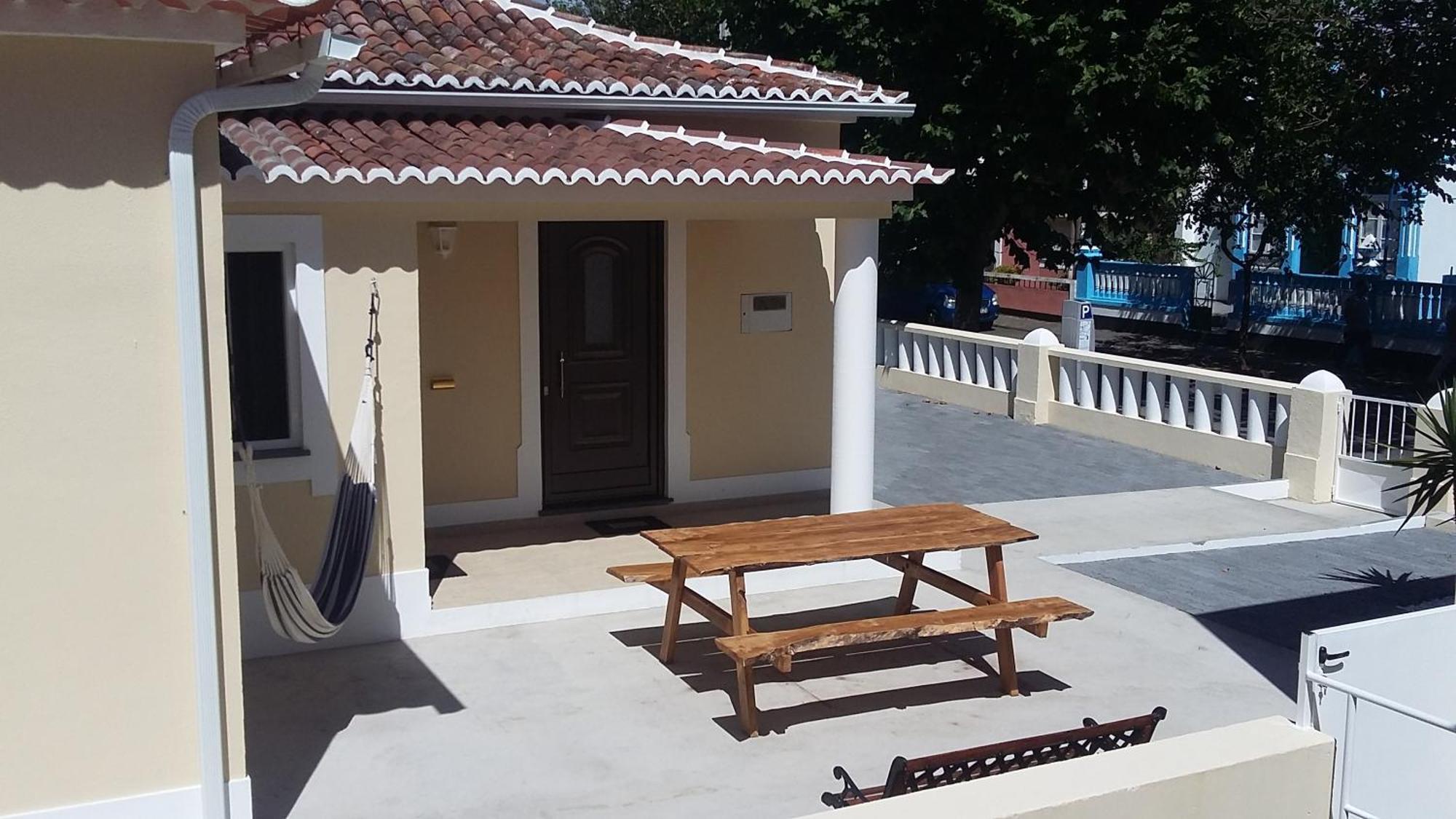 Hospedaria Isaias Angra do Heroismo Exterior photo